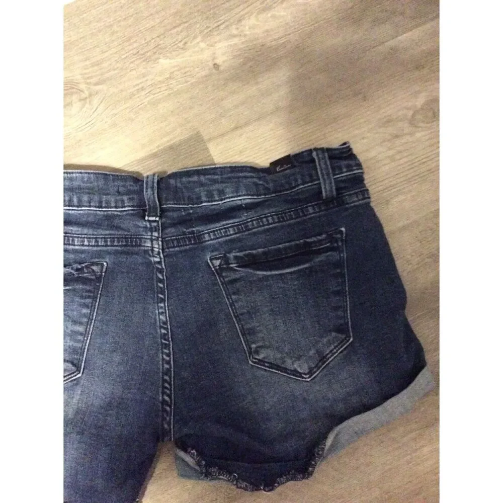 Kancan stretch cuffed shorts Size 15 31